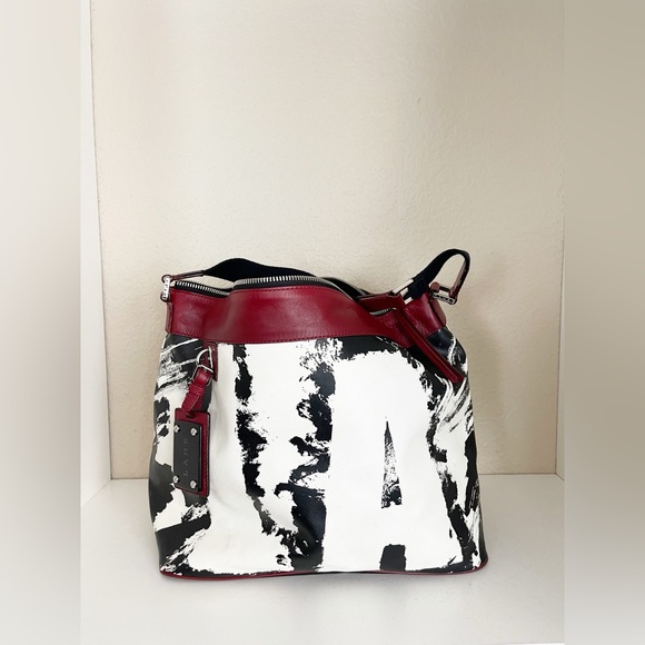 Rare L.A.M.B. Huntley hobo bag by Gwen Stefani, black, white graffiti red trim - Picture 3 of 10